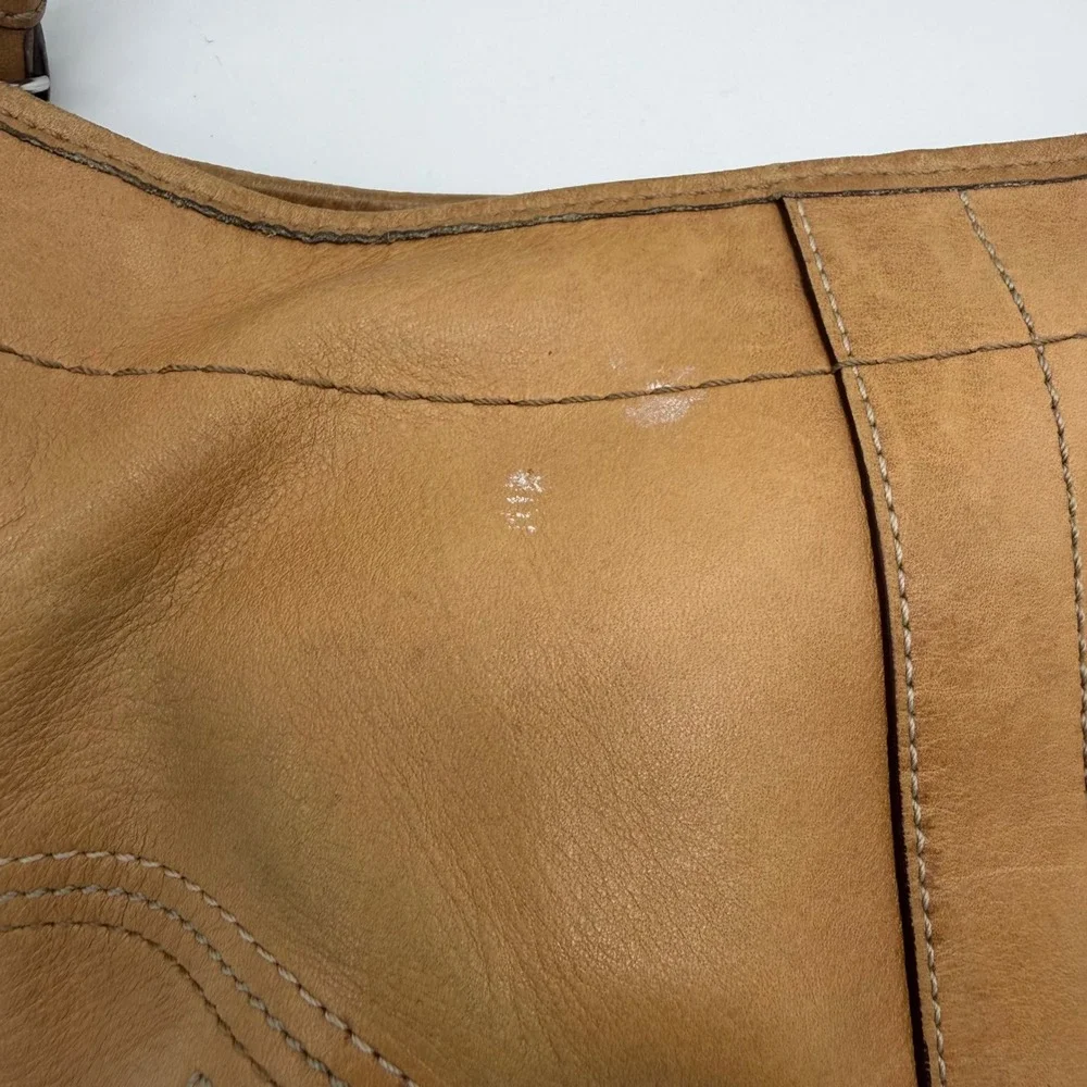 Coach Vintage Y2K 2005 Tan Leather Soho Small Hobo Bag 8A01